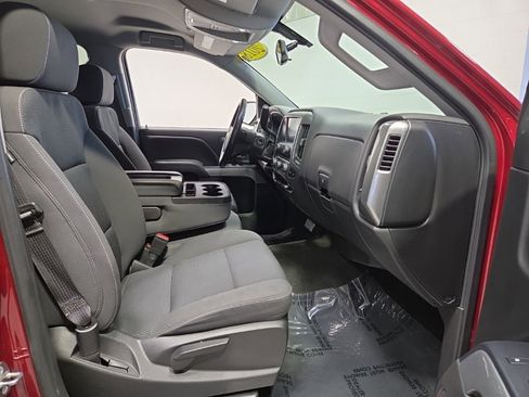 Used 2018 Chevrolet Silverado 1500 LT w/ All Star Edition image 9