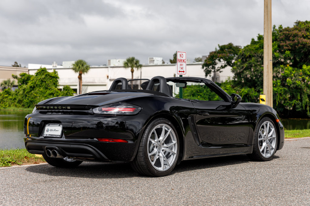 Used 2025 Porsche 718 Boxster RWD image 6