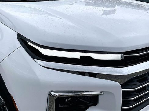 Used 2024 Chevrolet Traverse LT image 40