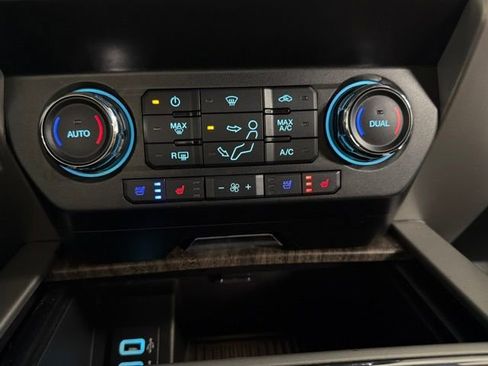 Used 2019 Ford F250 Lariat w/ Lariat Ultimate Package AWD/4WD image 33