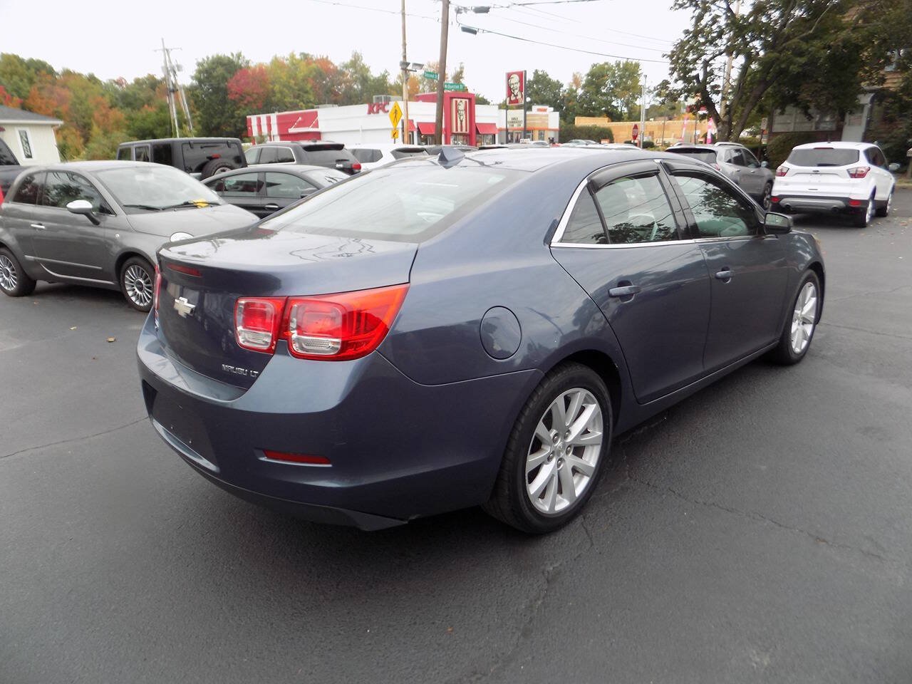 Used 2014 Chevrolet Malibu LT FWD image 4