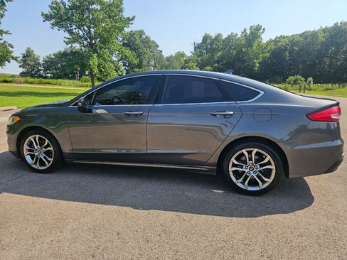 Used 2019 Ford Fusion SEL FWD image 8