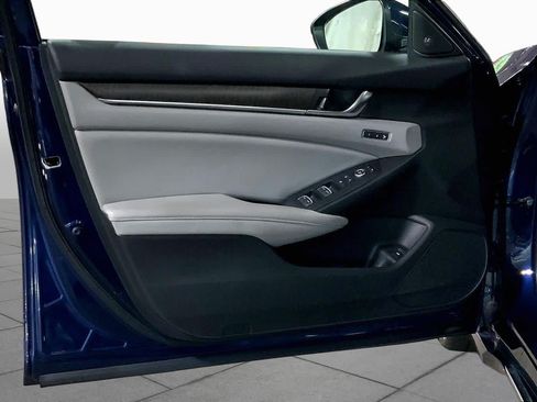 Used 2018 Honda Accord EX-L image 22