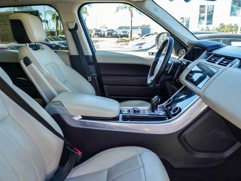 Used 2022 Land Rover Range Rover Sport HSE Silver Edition image 17