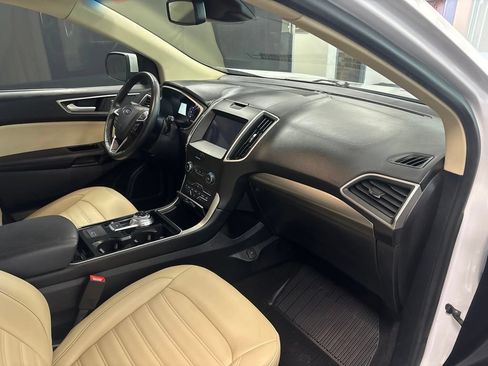 Used 2019 Ford Edge SEL w/ Equipment Group 201A FWD image 11
