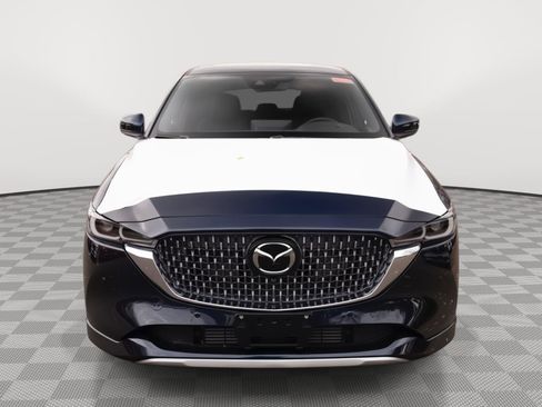 New 2025 MAZDA CX-5 Signature image 2