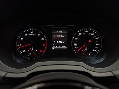 Used 2017 Audi Q3 2.0T Prestige w/ Prestige Package image 18