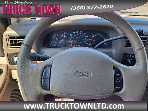 Used 2001 Ford F250 Lariat image 17