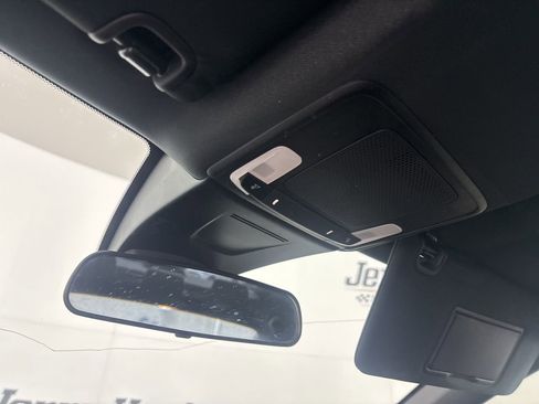 Used 2022 Honda Civic Sport image 17