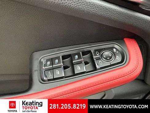 Used 2019 Porsche Macan S AWD/4WD image 11
