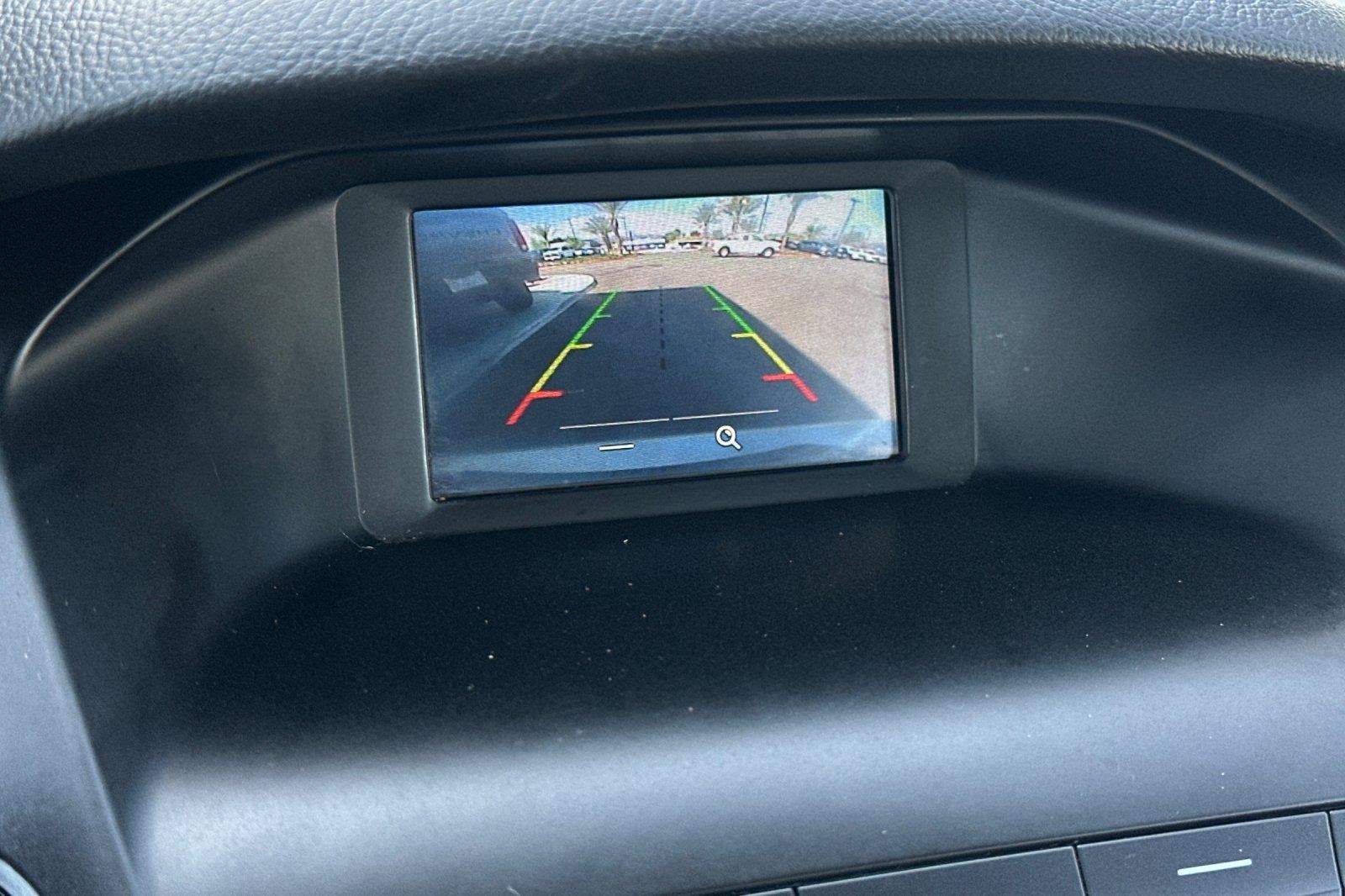 Used 2018 Ford Focus SE FWD image 24