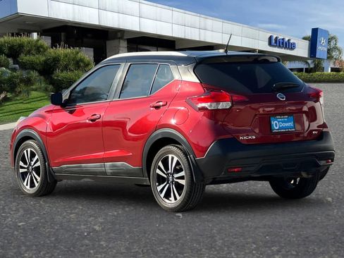 Used 2019 Nissan Kicks SV image 6