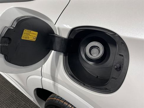 New 2026 Buick Envista Avenir image 13