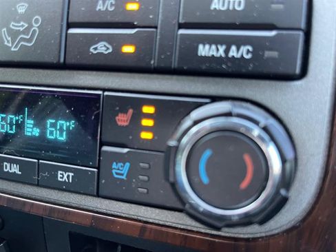 Used 2012 Ford F250 Lariat w/ Lariat Ultimate Pkg AWD/4WD image 24