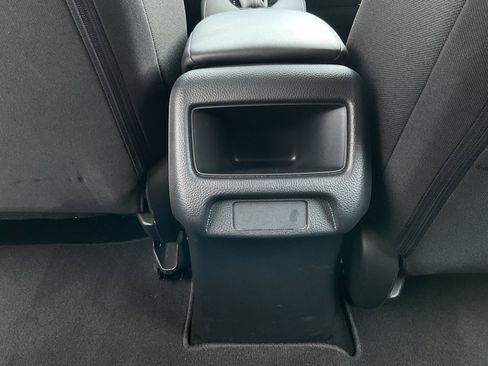 Used 2025 Honda HR-V LX image 18