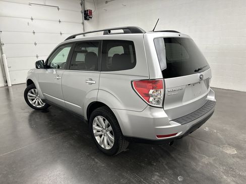 Used 2011 Subaru Forester 2.5X Limited w/ Popular Equipment Group 4B image 6