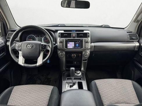 Used 2016 Toyota 4Runner SR5 AWD/4WD image 11