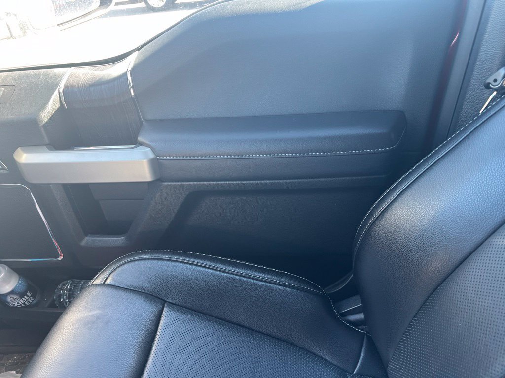 Used 2021 Ford F250 Lariat w/ Lariat Ultimate Package AWD/4WD image 12
