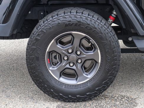 Used 2020 Jeep Gladiator Rubicon image 11