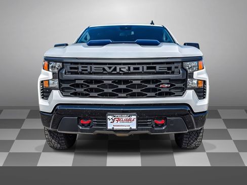 Used 2025 Chevrolet Silverado 1500 Custom Trail Boss AWD/4WD image 2
