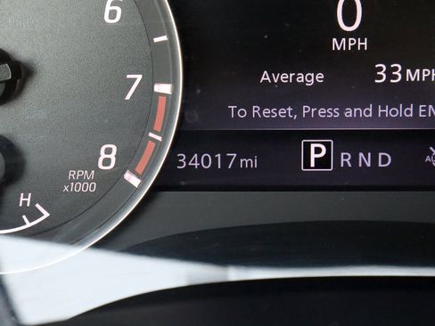 Used 2024 Nissan Frontier SV image 31