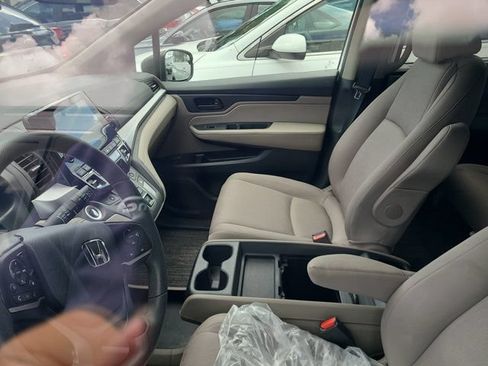 Used 2022 Honda Odyssey EX image 4