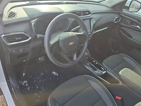Certified 2023 Chevrolet TrailBlazer LT w/ Convenience Package image 10