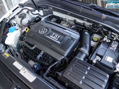 Used 2019 Volkswagen Golf R 4-Door AWD/4WD image 28