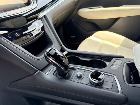 New 2025 Cadillac XT6 Sport w/ Technology Package image 27