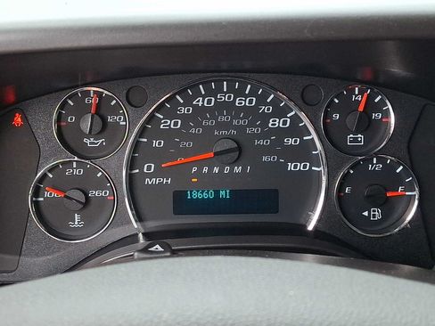 Used 2024 Chevrolet Express 2500 w/ Driver Convenience Package RWD image 20