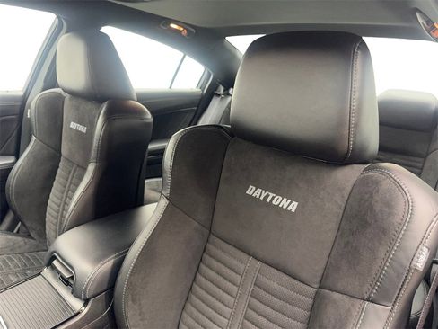 Used 2023 Dodge Charger Scat Pack w/ Daytona Edition Group image 31