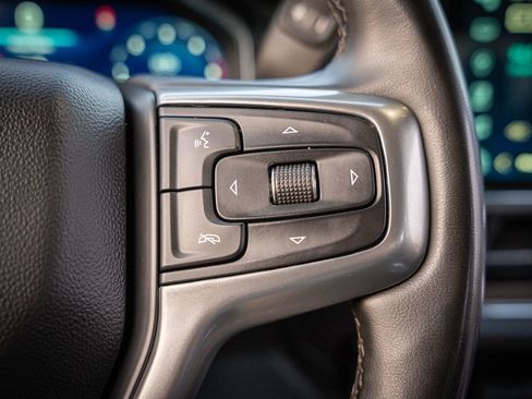 Used 2024 Chevrolet Silverado 2500 LT w/ Convenience Package image 17