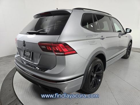 Used 2023 Volkswagen Tiguan SE R-Line image 6