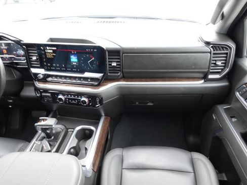 Used 2025 GMC Sierra 1500 Elevation w/ Elevation Premium Package image 43