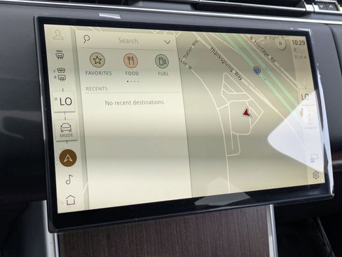 New 2026 Land Rover Range Rover Long Wheelbase SE image 14