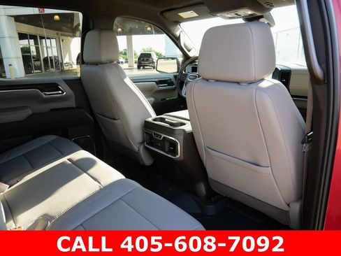 Used 2024 GMC Sierra 1500 SLT AWD/4WD image 44