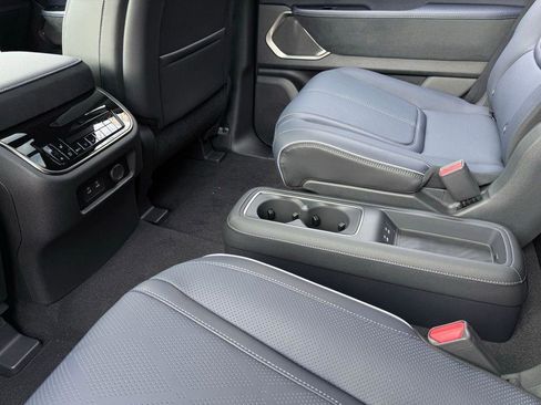 New 2026 INFINITI QX80 4WD w/ Sport Exterior Package image 22