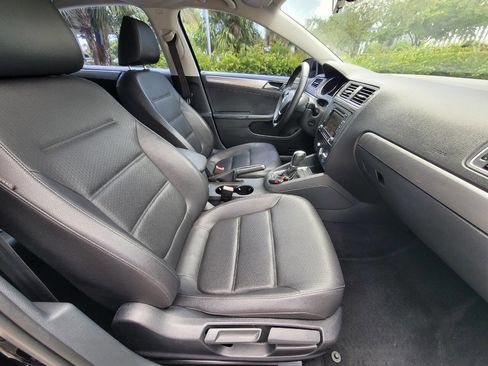 Used 2015 Volkswagen Jetta Sport image 13