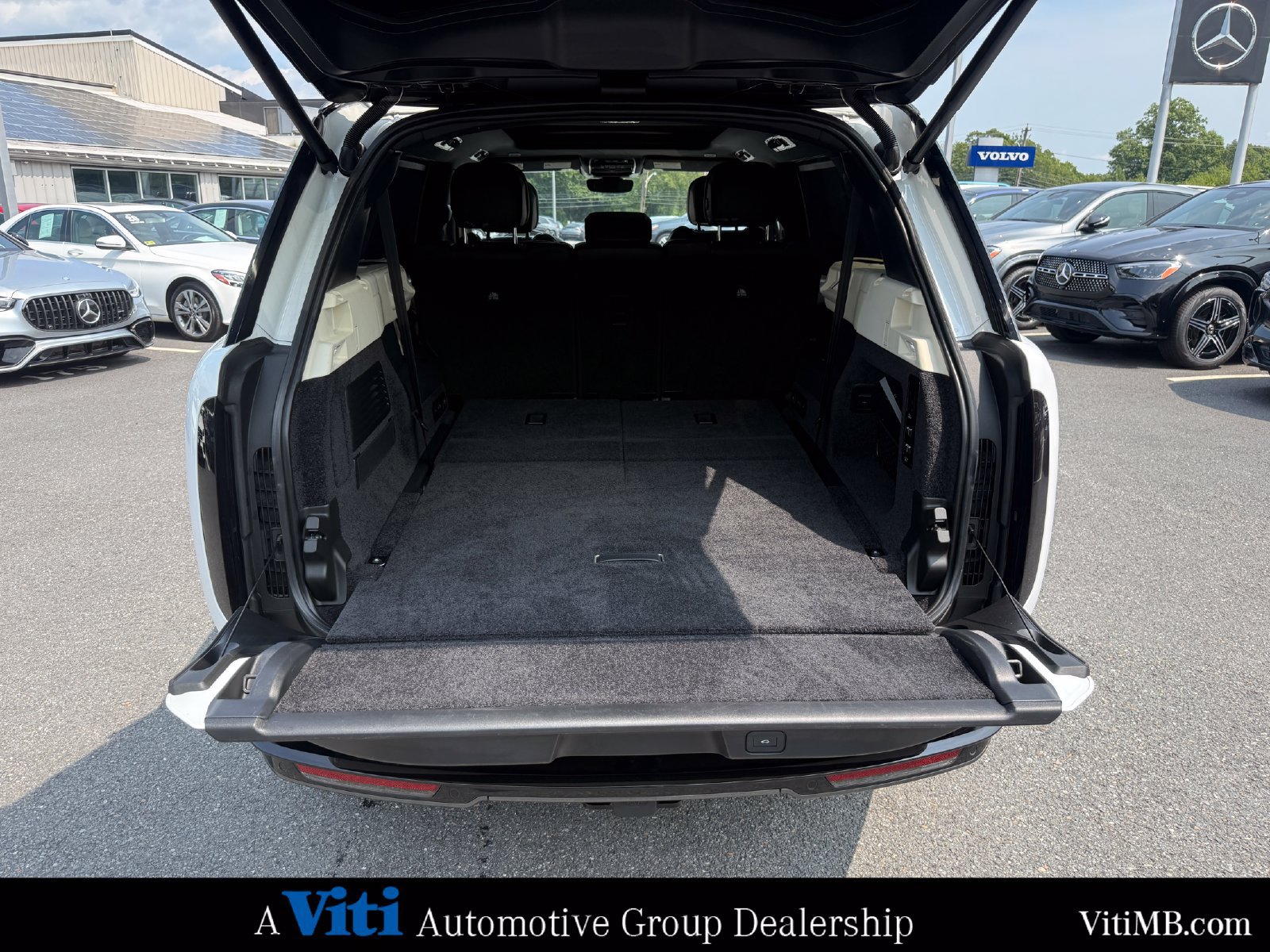 Used 2023 Land Rover Range Rover Long Wheelbase SE AWD/4WD image 24