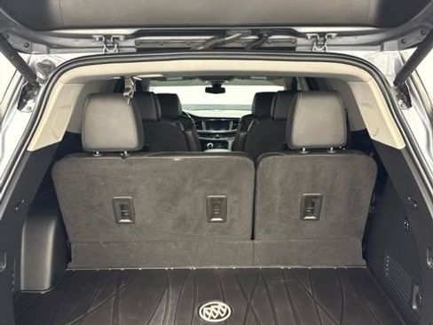 Used 2021 Buick Enclave Avenir FWD image 11