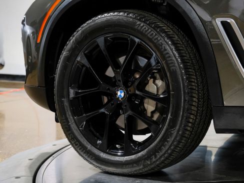 Used 2023 BMW X5 sDrive40i w/ Premium Package RWD image 57