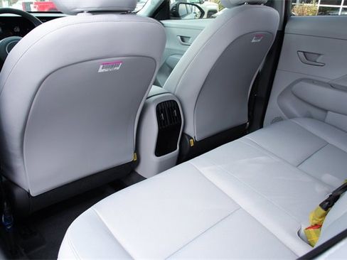 Used 2026 Hyundai Kona SEL Sport image 22