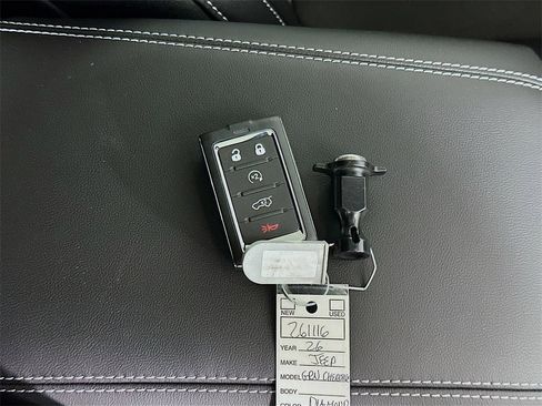 New 2026 Jeep Grand Cherokee Altitude image 20