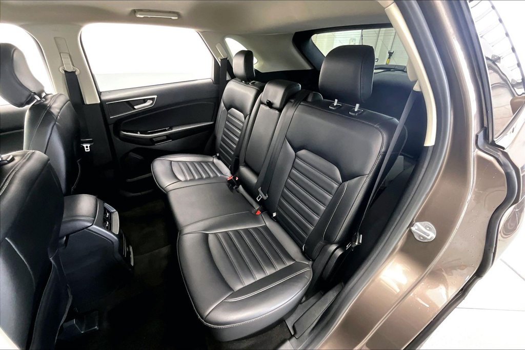 Used 2019 Ford Edge SEL w/ Equipment Group 201A AWD/4WD image 26