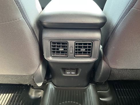 Used 2025 Toyota RAV4 XLE w/ Convenience Package image 31