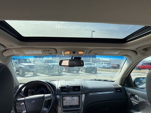 Used 2011 Ford Fusion SEL w/ 302A Rapid Spec Order Code image 18