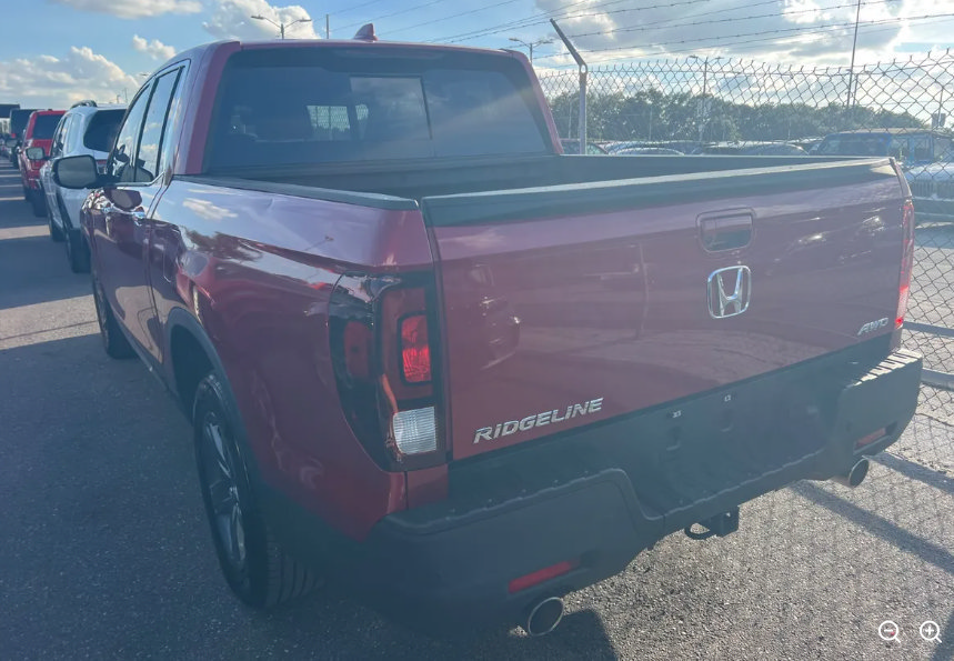 Used 2023 Honda Ridgeline RTL-E image 2