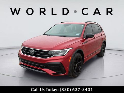 Used 2024 Volkswagen Tiguan SE R-Line w/ MDO Package, Three-Row FWD image 9