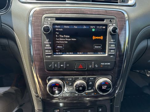Used 2017 Buick Enclave Premium AWD/4WD image 22
