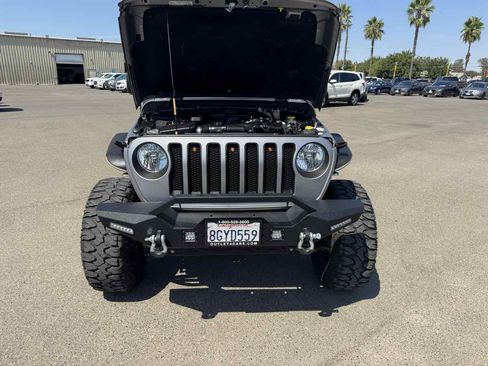 Used 2018 Jeep Wrangler Unlimited Sport S image 49